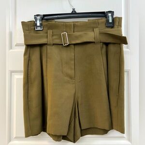 NWOT Jennifer Lopez Paper Bag Shorts Sz 6